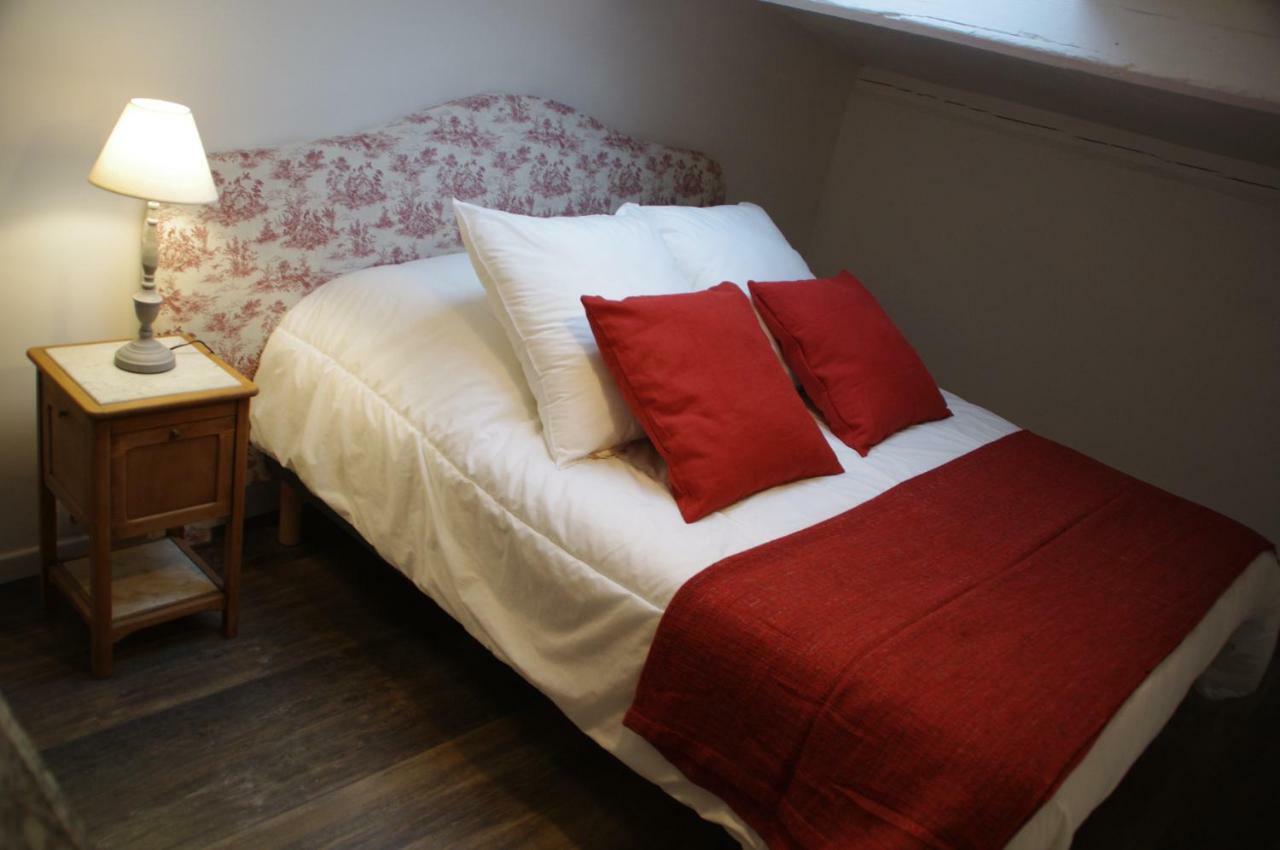 Ferienwohnung La Cour Royale Bayeux Exterior foto